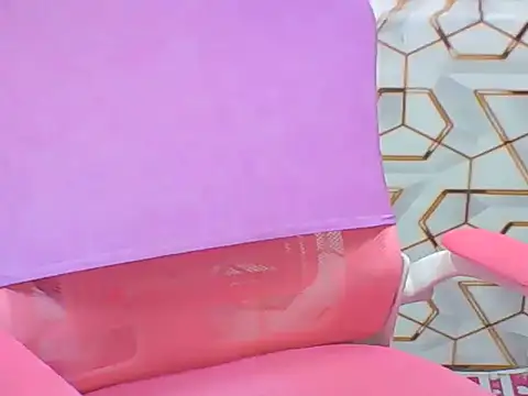Hornyblaire18 webcam