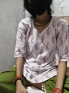 rashmi_cute (F milf) - Show boobs