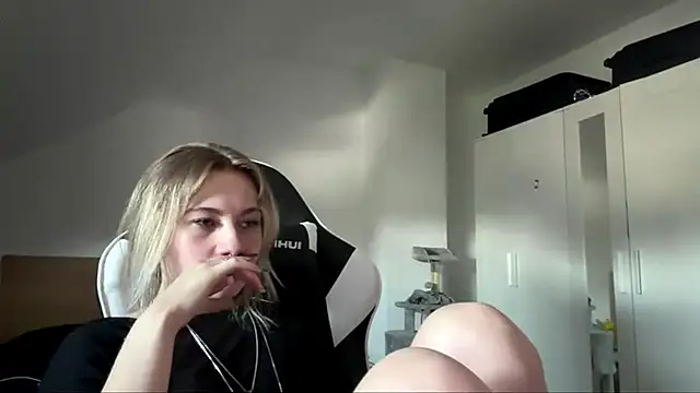 tutsiecutie webcam