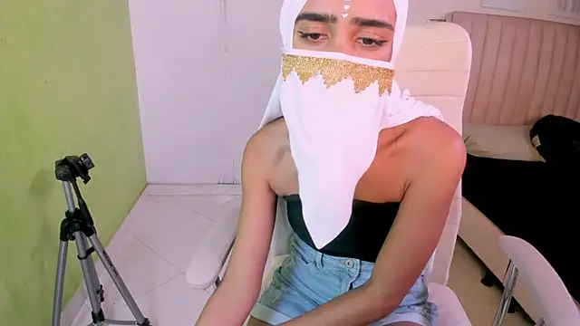 inaya_lux (F teen) - Doggy position + buttock spread💖