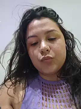 bigbooty-30 webcam