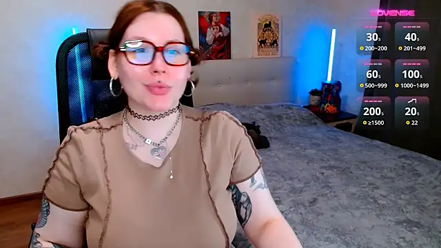 ur_geekgirl webcam