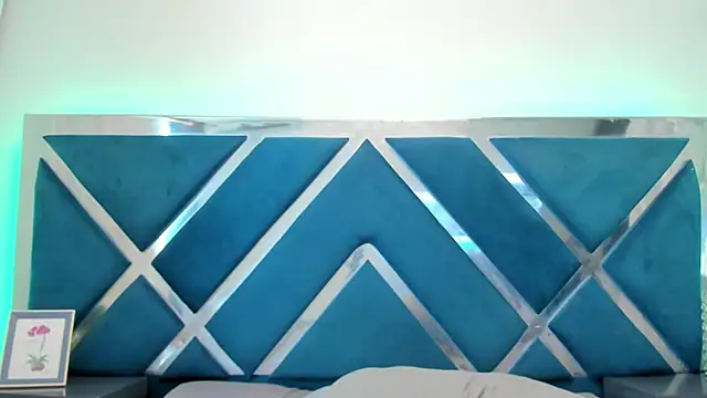 Tiffanymiller00 webcam