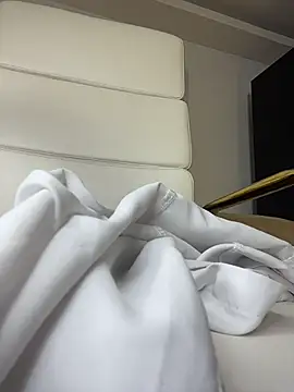 MegaanRouse_ webcam