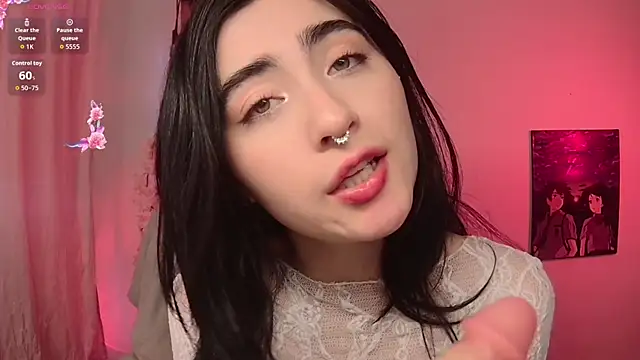 Sweet_shena live cam on StripChat