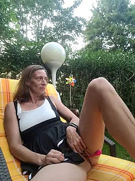 FrauMueller Live Webcam on Stripchat