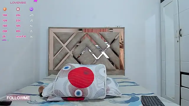 CuteLatinaxx webcam