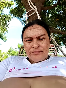 Horny-Mommy-Dirty webcam