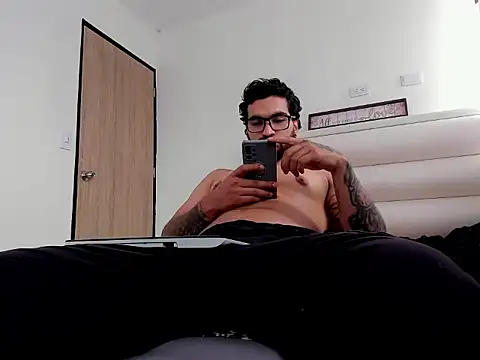 Chrys_harris77 webcam
