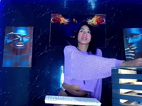Valeria_Kat live cam on StripChat