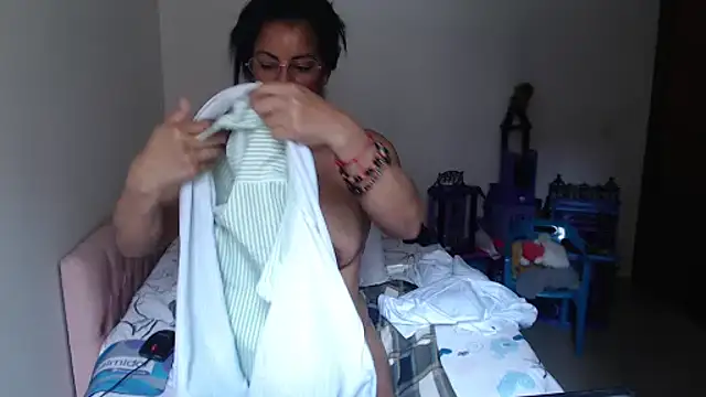kateleyagrey webcam
