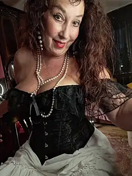 GypsyEsmeralda Live Webcam on Stripchat