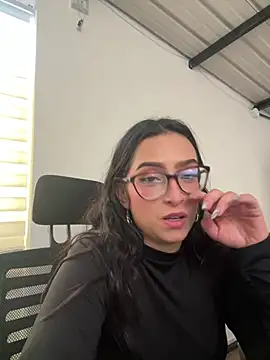 Kloenovoa- live cam on StripChat