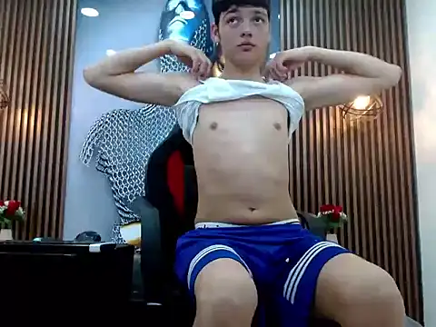 AlejoBussnek live sex cam