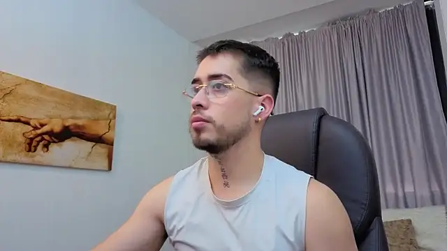 Tommas_Jhonson webcam