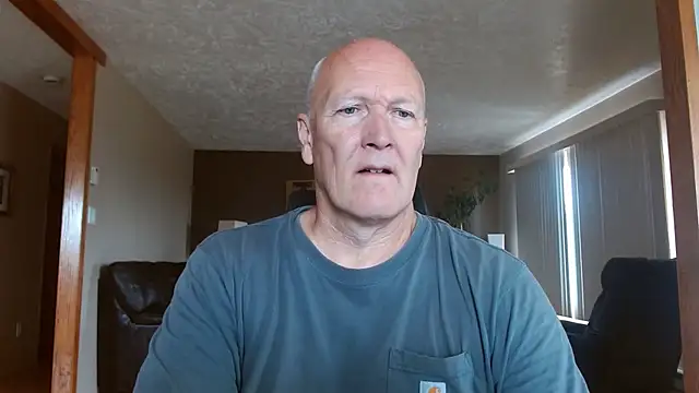 BasicAnt live cam on StripChat