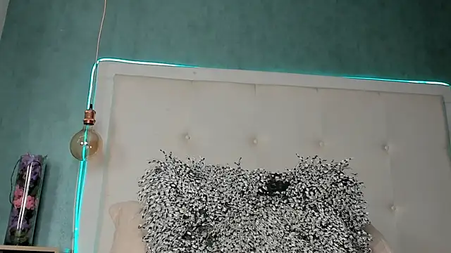 mia_gomez7 webcam