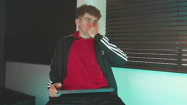 Tyler_Mcrey webcam