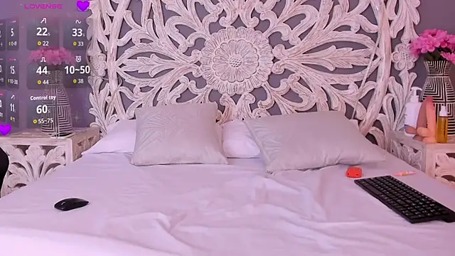 KarinaVega_ webcam