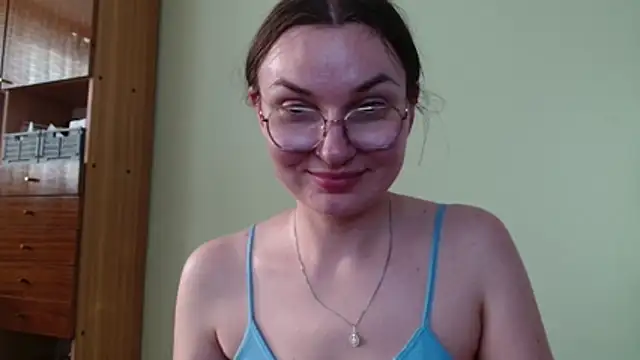 LooveELLYx live sex cam