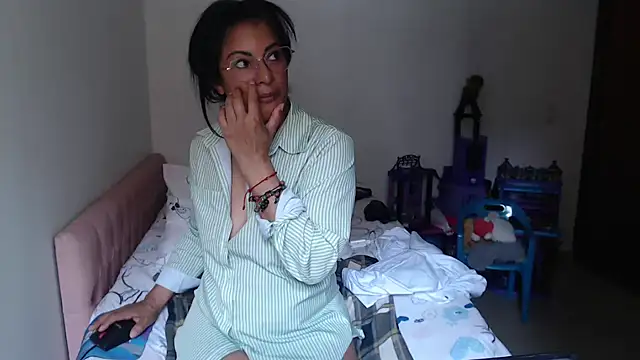 kateleyagrey webcam