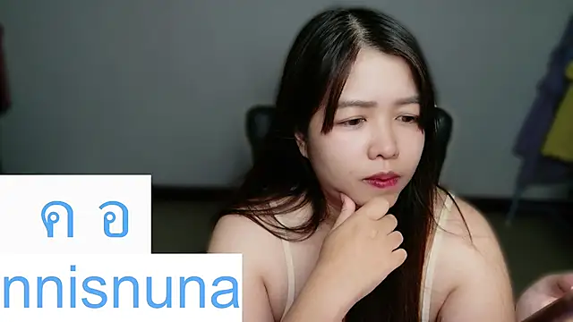 nunanunanuna live cam on StripChat