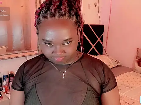 Hugemonsterblack webcam