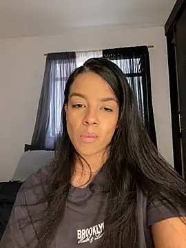 trianawhite webcam