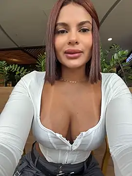 Irina_Velvett live webcam show