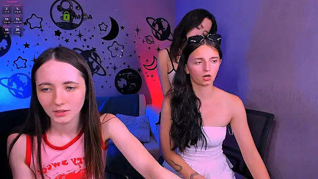bella_dorn (G teen) - flash titis two girls