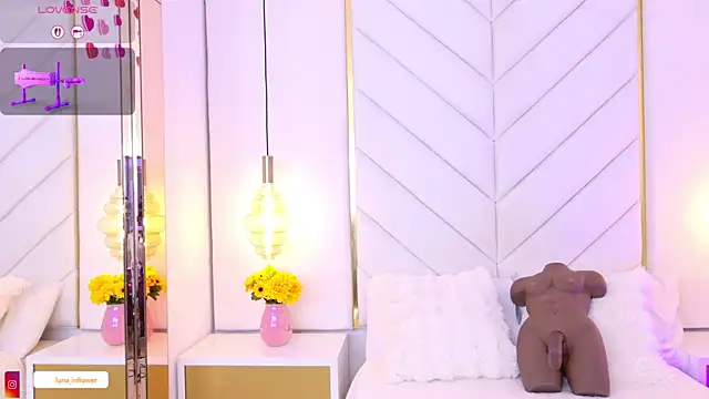 Flor_delunaa live cam on StripChat