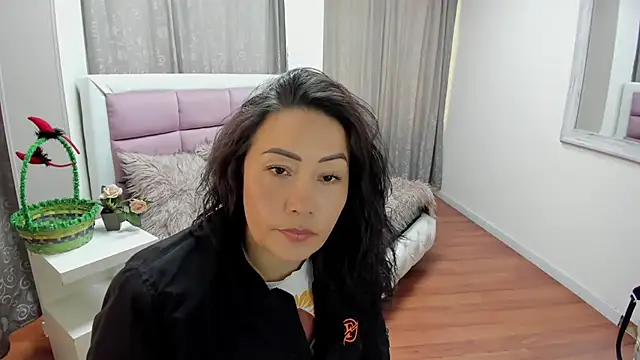 gaby_trent live cam on StripChat