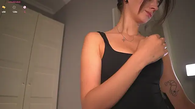 -JuicyMolly- webcam