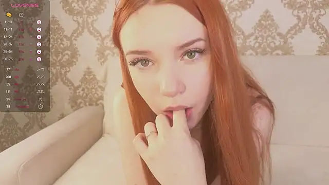 foxy_bloomm webcam