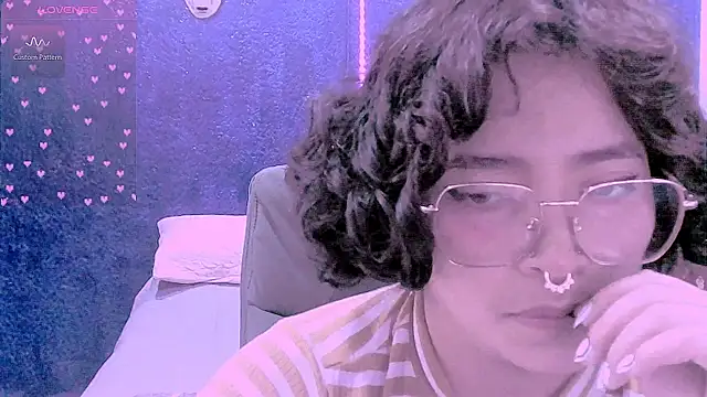 NinaYellow webcam