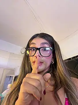 holly_brensonexx_ - Holly_Brensonexx_'s free webcam - UK Sex Cams