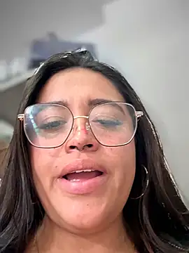 Mia_Risky-1 webcam