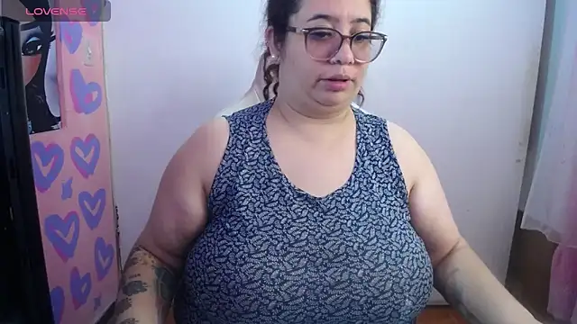 kattybbwbigboobs_ webcam