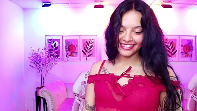 Maddie_T18 webcam