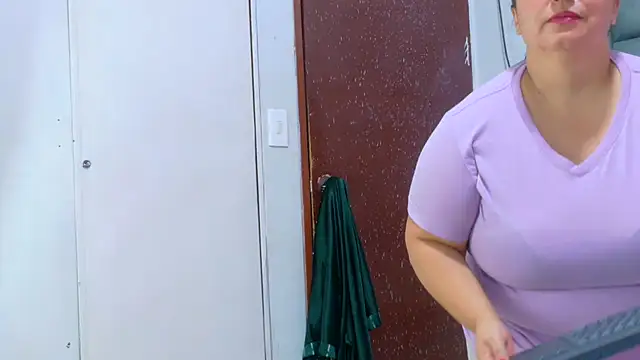 Natasha2603 webcam