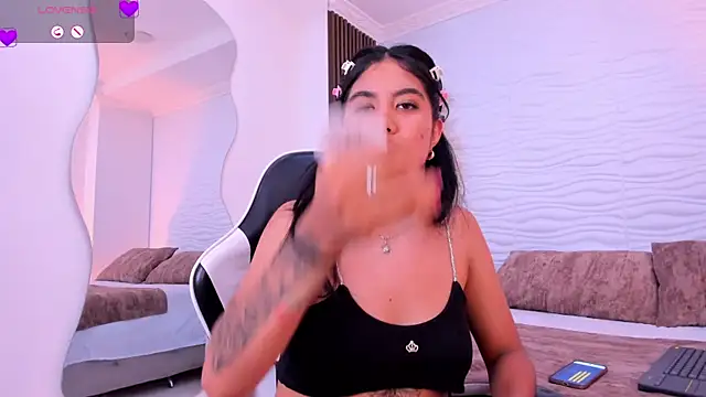 AylinLove_ webcam