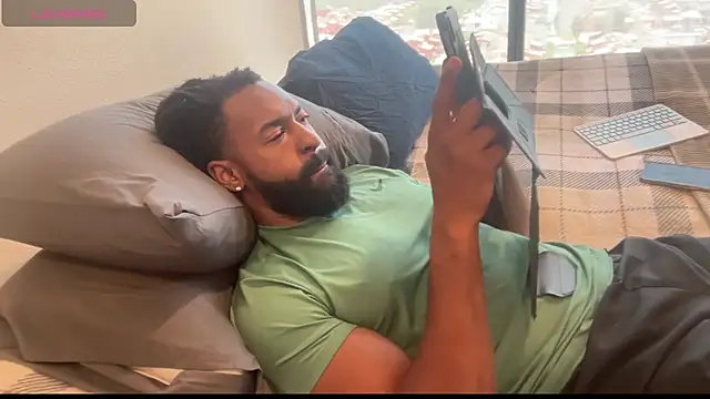 blackmuscless webcam