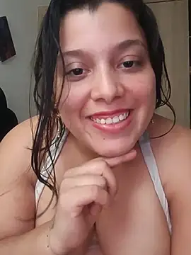 yayiz_12 webcam