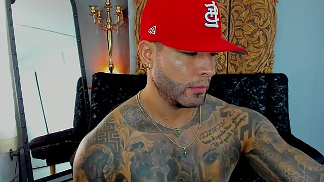 Aaron_Vega webcam