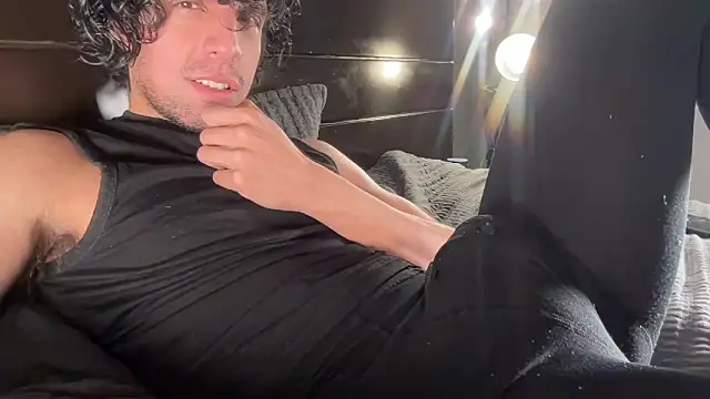beranco19 Live Webcam on Stripchat