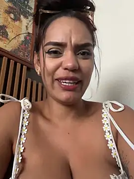 Sara-77 webcam