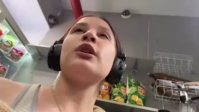SuzanMoote live sex cam