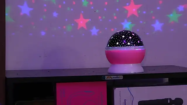 boomboomHooT live sex cam