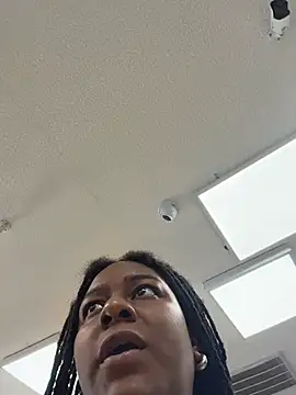 GirthGoddessCoco live cam