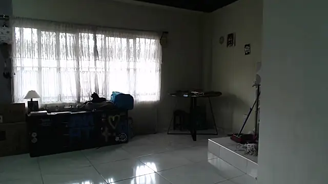 AlinaWoolf_ webcam